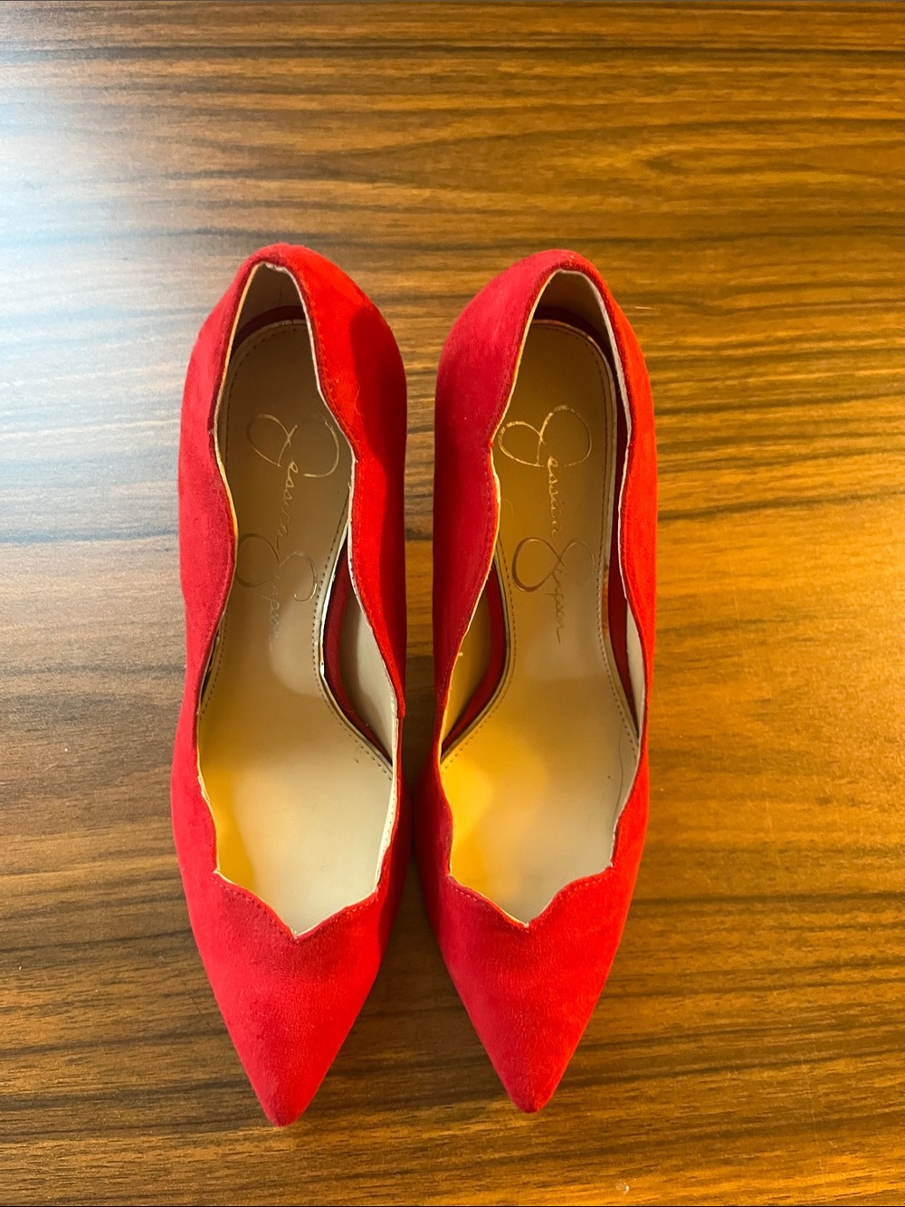 Jessica Simpson Red Scalloped Pointed-Toe Pumps - Picture 4 of 4